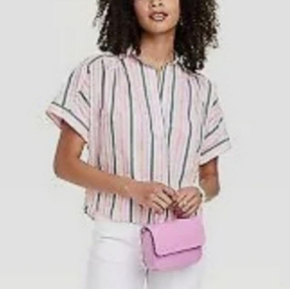5/$25 Universal Thread Striped Short Sleeve Blouse